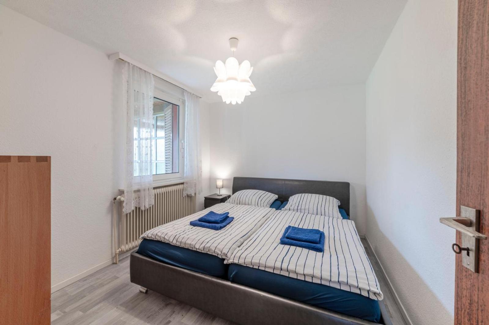 Cozy With Garden, Balcony And Parking Area In Appartamento Düsseldorf